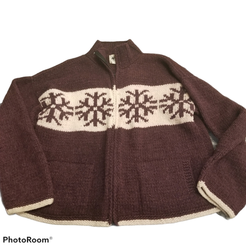(M) World Folk Arts Canadian Made Wool Cozy Warm Athleisure Outdoors